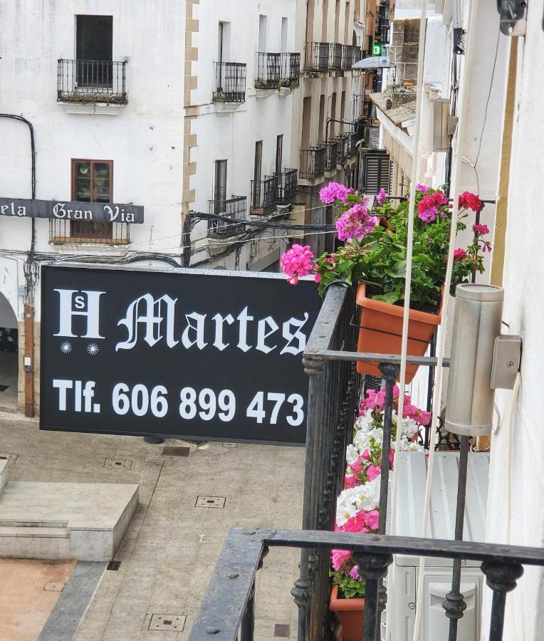 Hostal Martes Caceres Plaza Mayor - Tercer Piso Sin Ascensor Luaran gambar